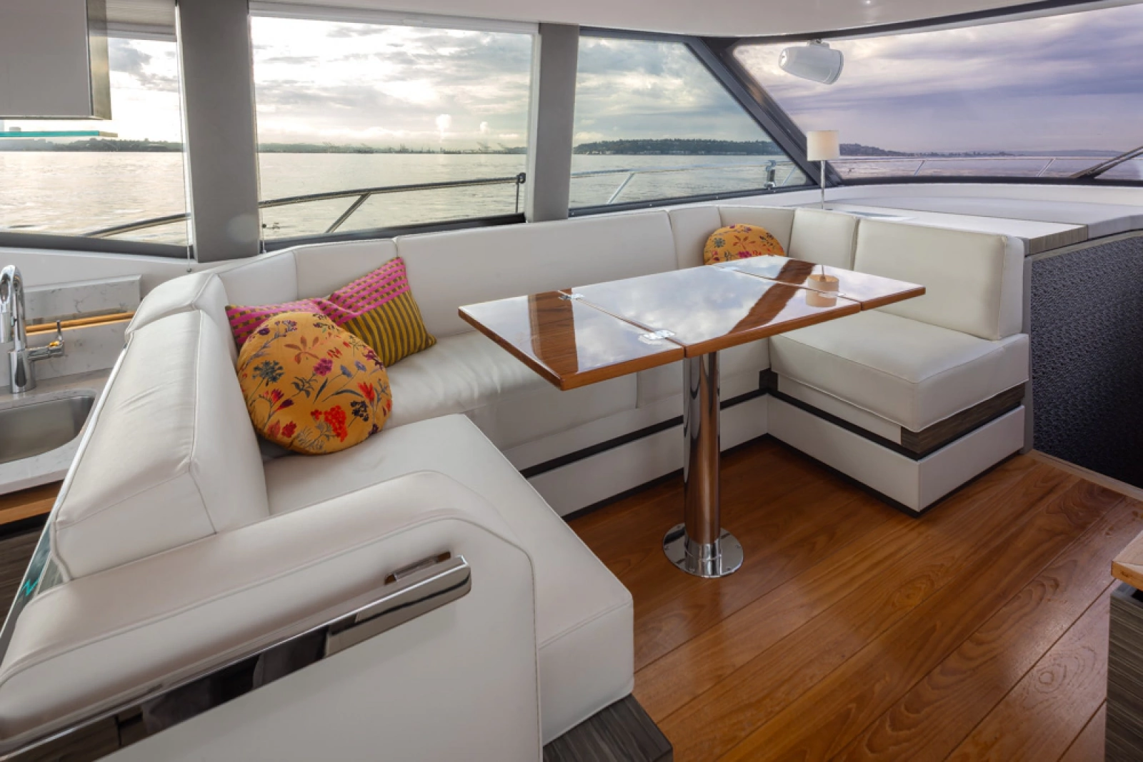 2019 Tiara Yachts C49 Coupe