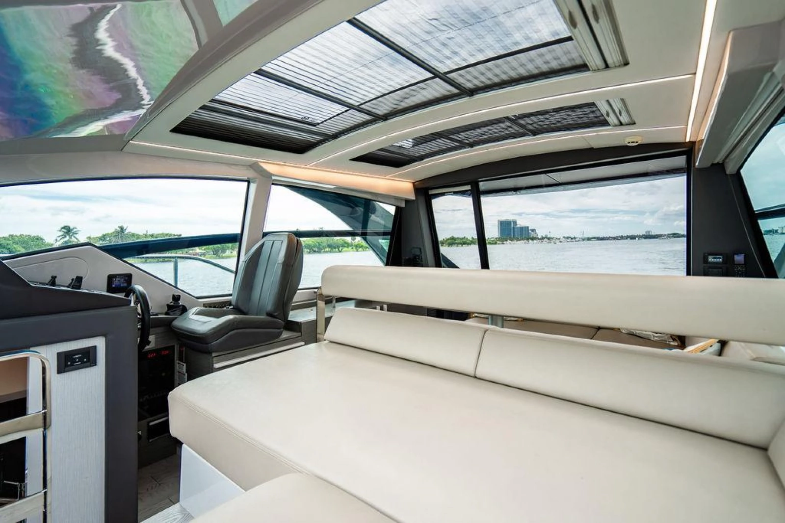 2018 Pershing 5x
