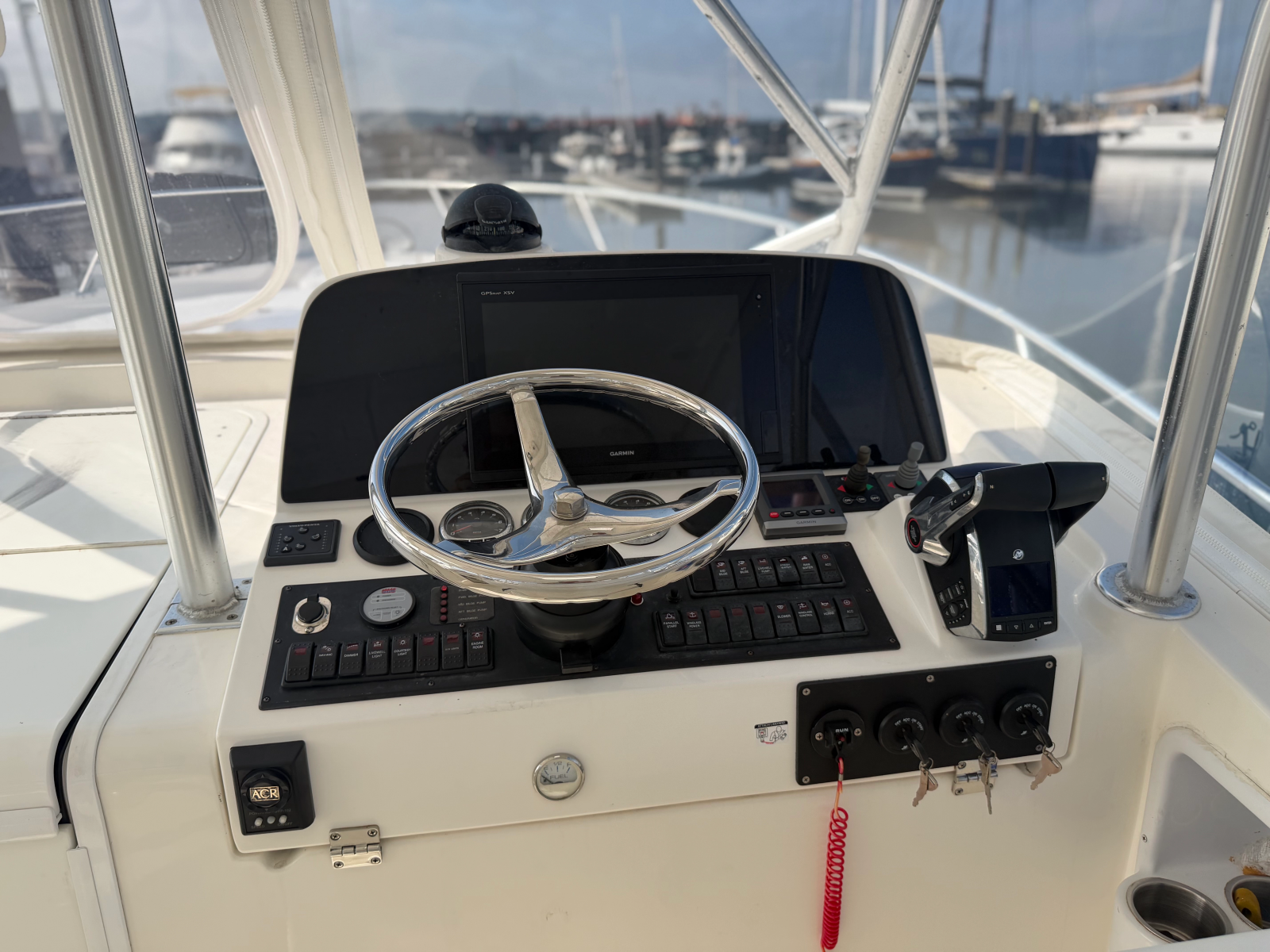 2010 Luhrs 37 OB Canyon Series