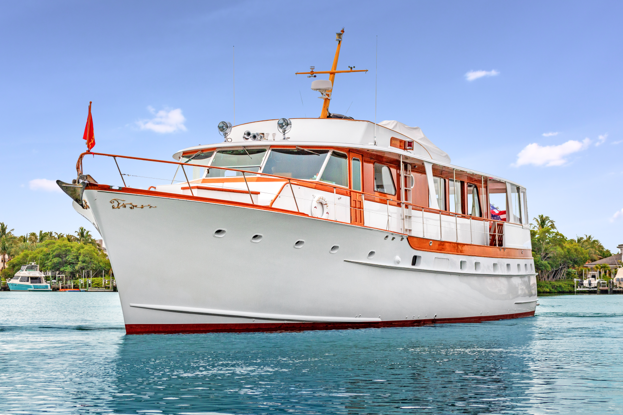 DOVETAIL 72ft Trumpy Yacht For Sale