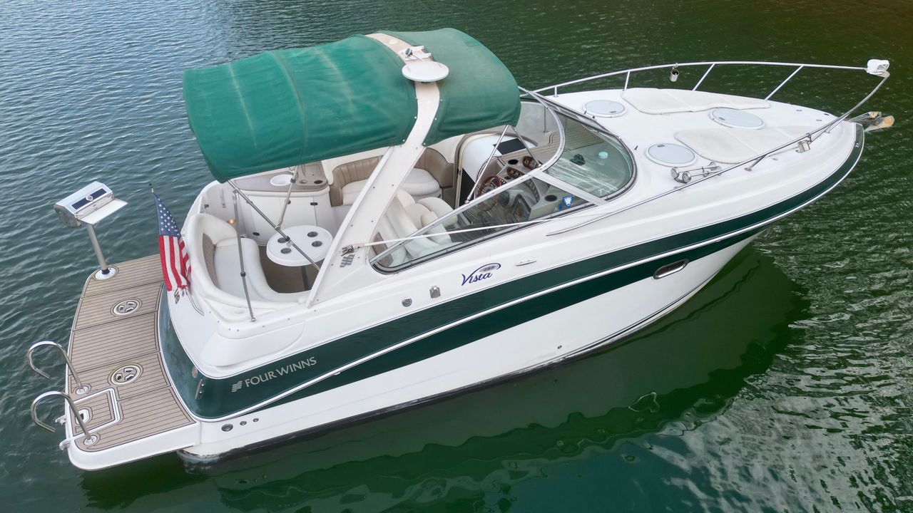 28ft Four Winns Yacht For Sale