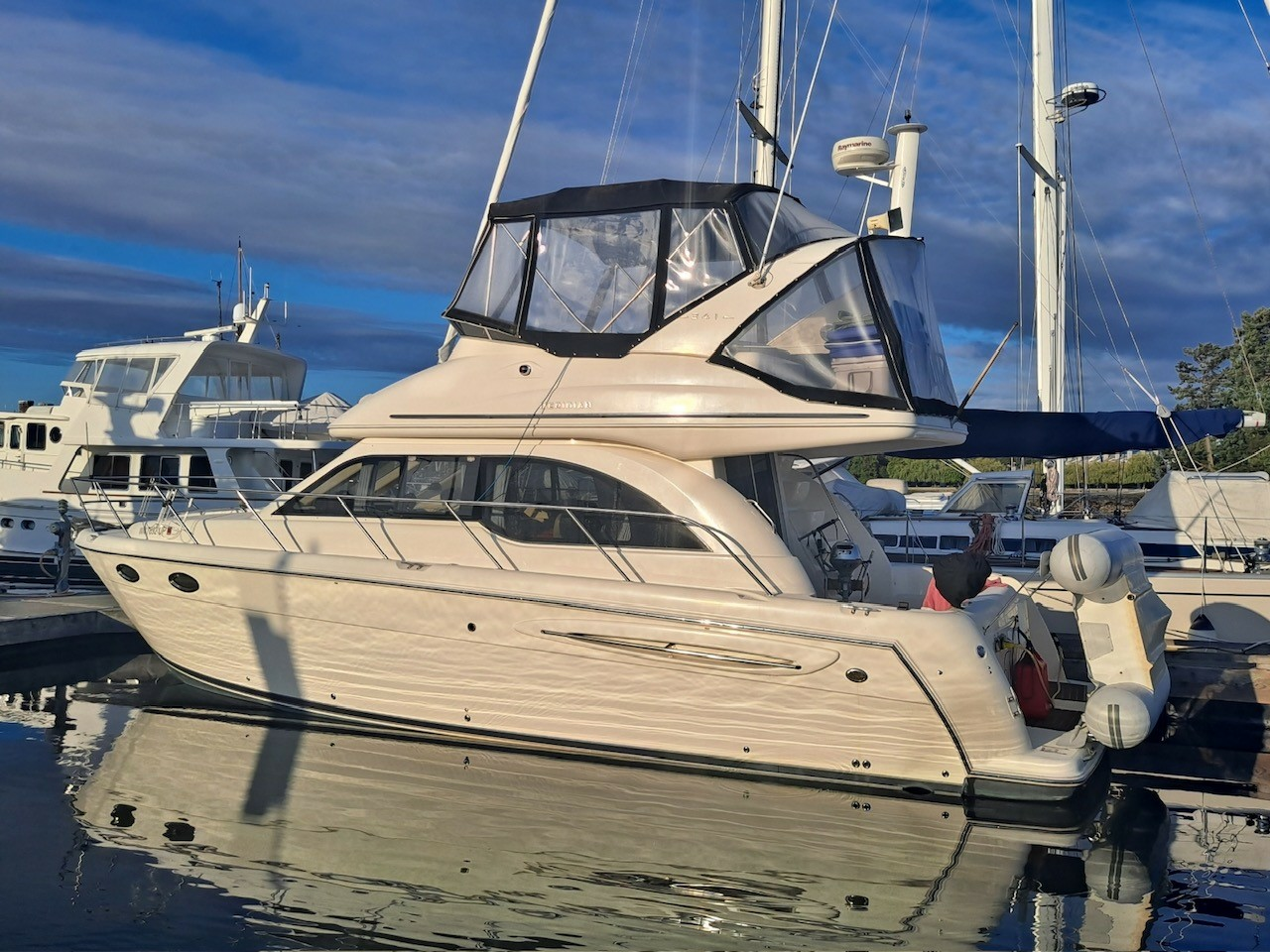 MA CHERI 34ft Meridian Yacht For Sale