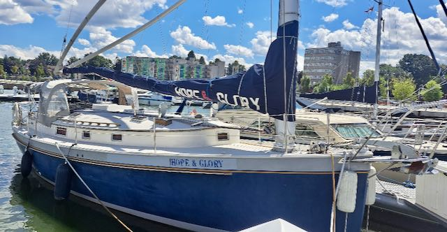 Hope and Glory 33ft Nonsuch Yacht For Sale