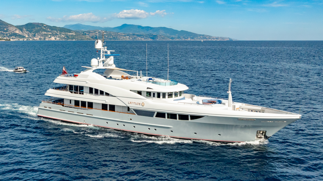 LATITUDE 147ft Timmerman Yacht For Sale