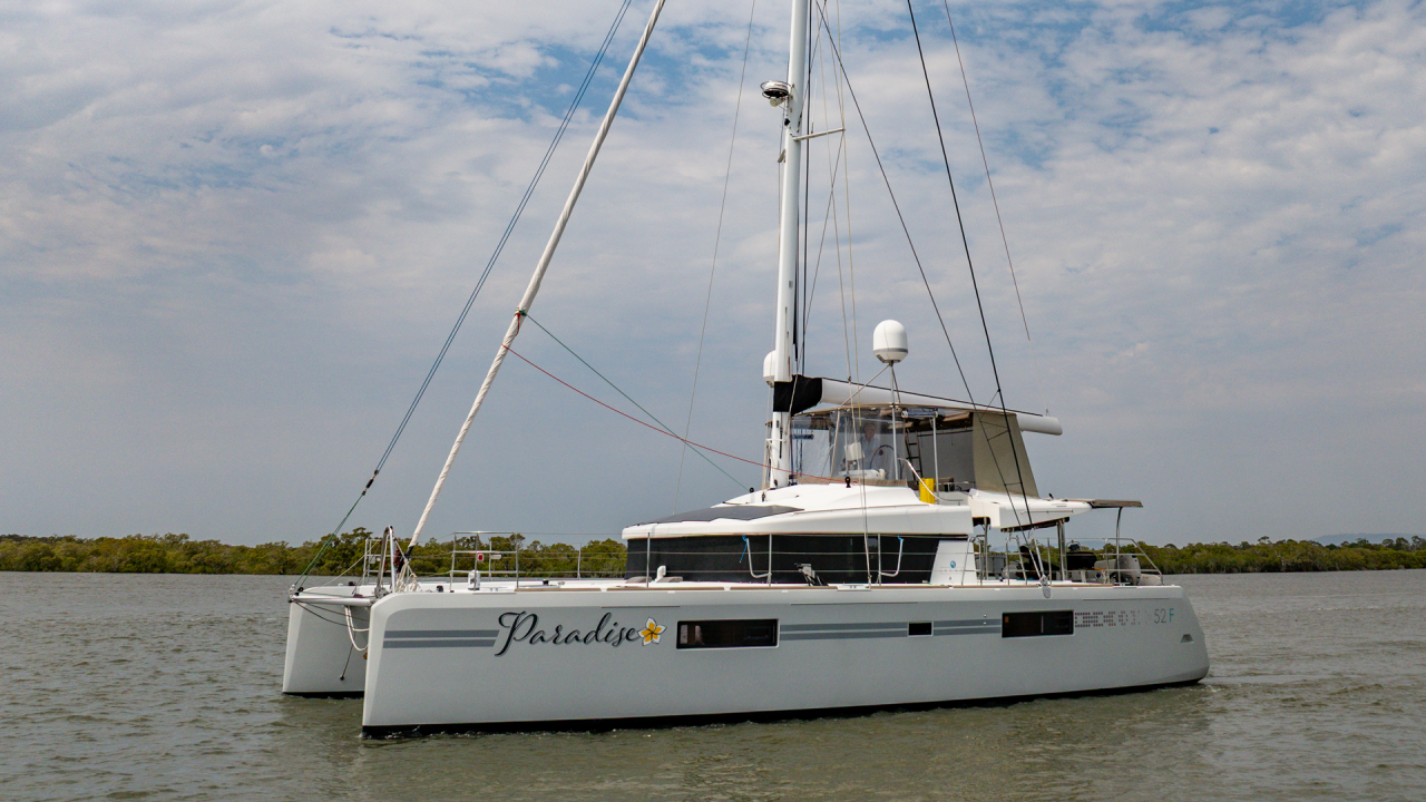 Paradise 52ft Lagoon Yacht For Sale