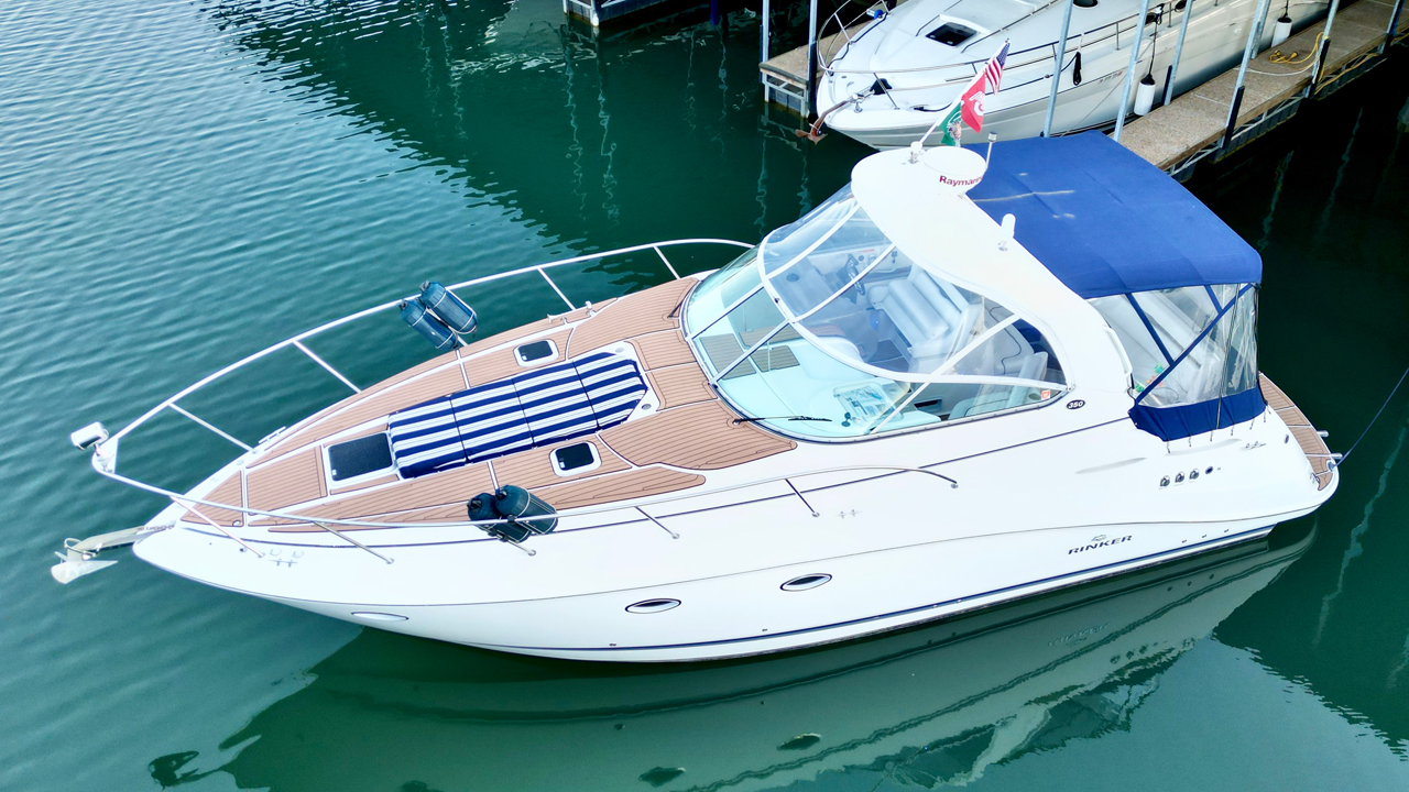 35ft Rinker Yacht For Sale
