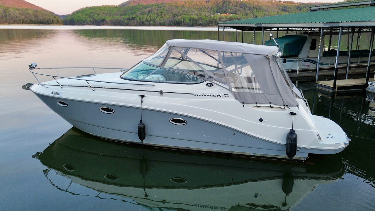 28ft Rinker Yacht For Sale