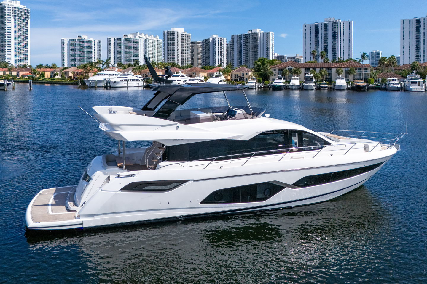 68ft Sunseeker Yacht For Sale