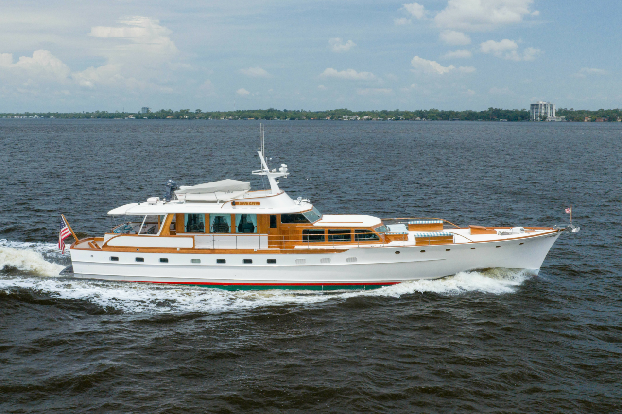 PINTAIL 84ft Trumpy Yacht For Sale