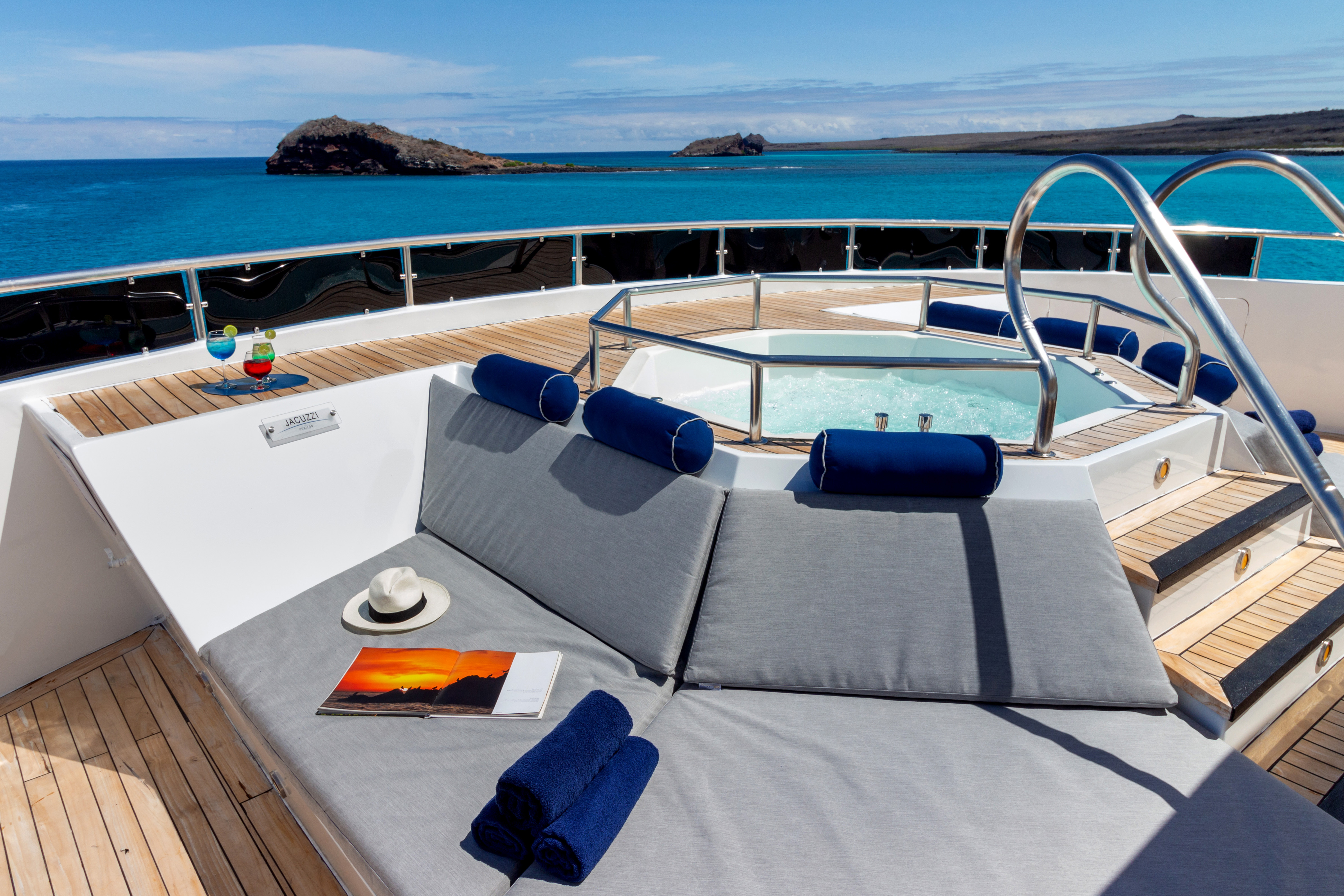 Sundeck Jacuzzi Horizon